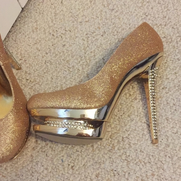 Gorgeous Gold Crystal Stiletto Heels - Picture 2 of 10